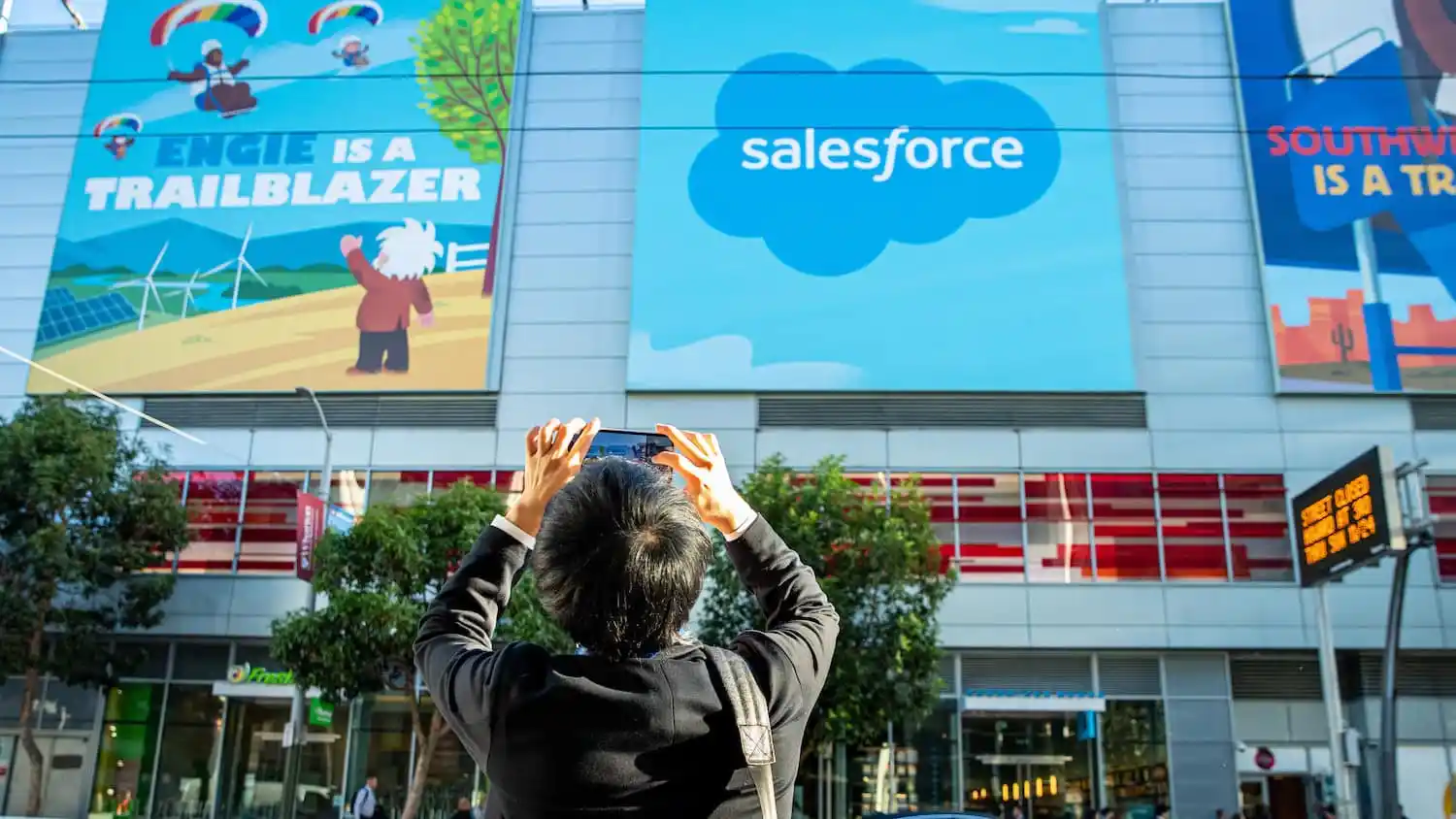 Salesforce is a popular and powerful CRM. Personal CRMs have some of the same features as CRMs. 